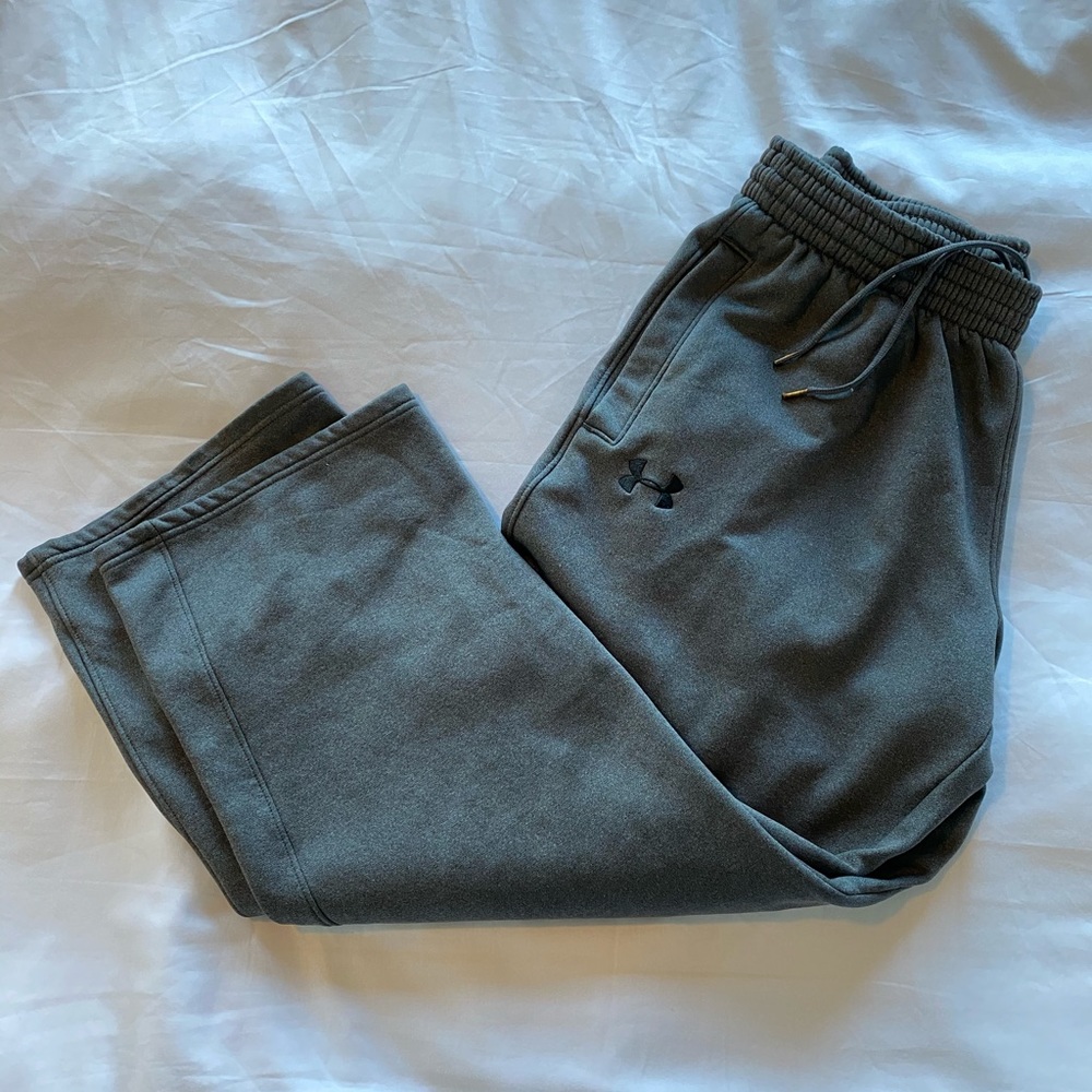 Men’s Gray Under Armour sweatpants